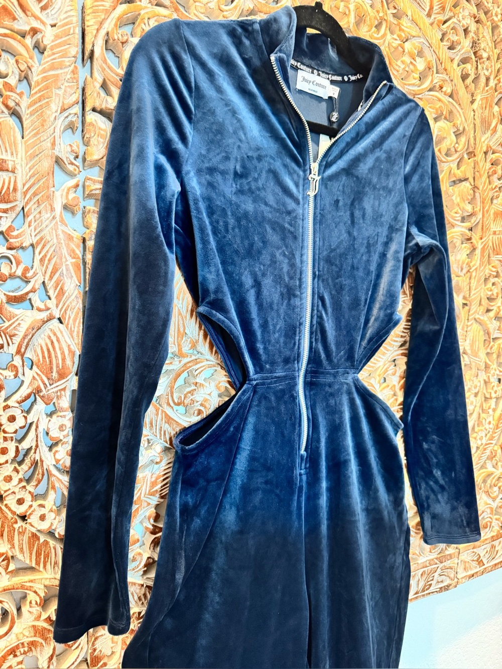 Juicy Couture Velour Cutout Jumpsuit Navy Rhinestone Logo Long Sleeves- size M - Picture 4 of 15